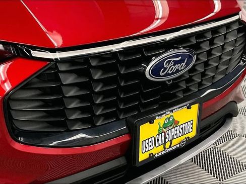 Used 2025 Ford Escape SE w/ PHEV Premium Package FWD image 33