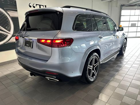 Used 2026 Mercedes-Benz GLS 450 4MATIC image 4