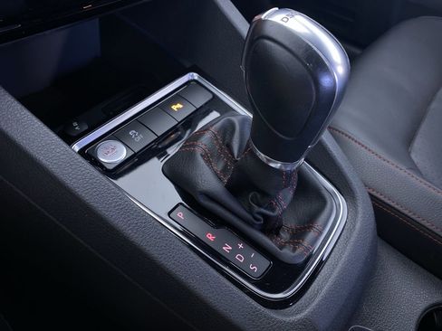 Used 2016 Volkswagen Jetta GLI SE image 7