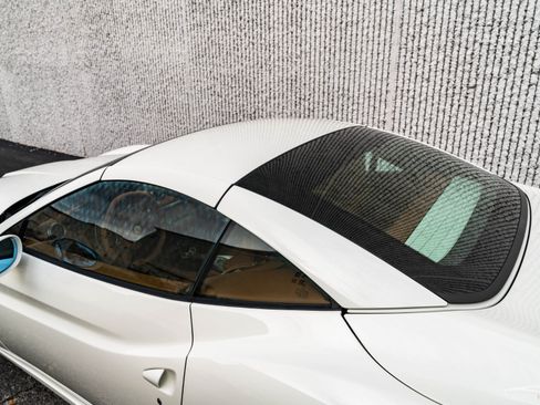 Used 2011 Ferrari California RWD image 10