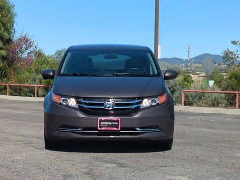 Used 2016 Honda Odyssey SE image 2