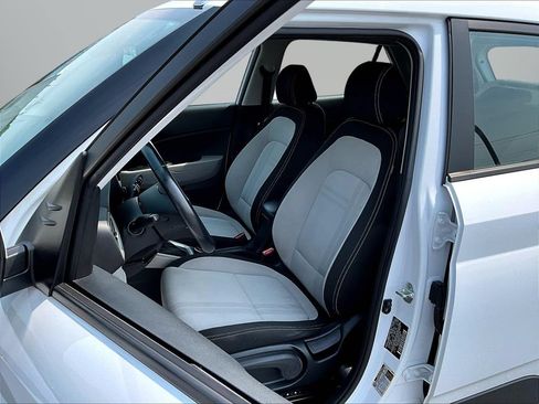 Certified 2023 Hyundai Venue SEL w/ Cargo Package FWD image 20