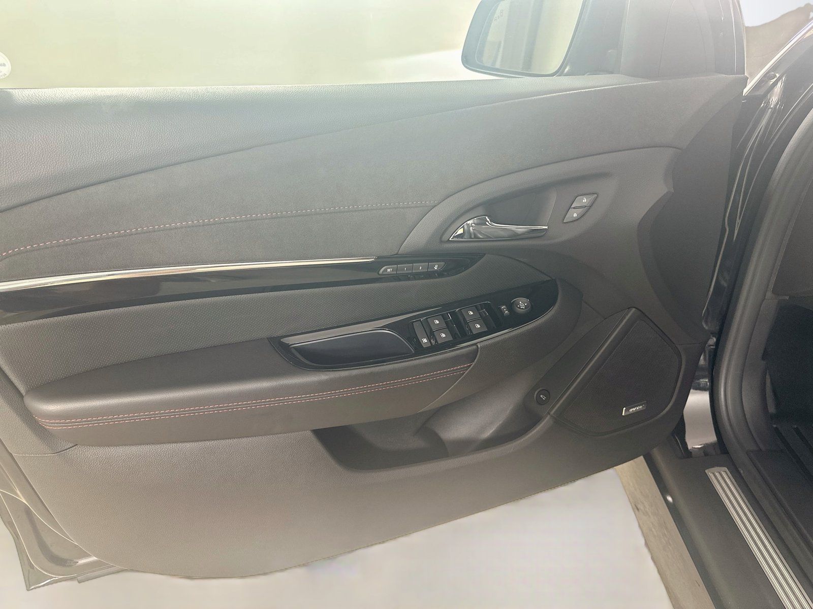 Used 2017 Chevrolet SS RWD image 16