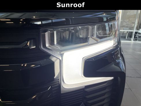Used 2025 Chevrolet Silverado 1500 RST w/ Convenience Package II AWD/4WD image 5
