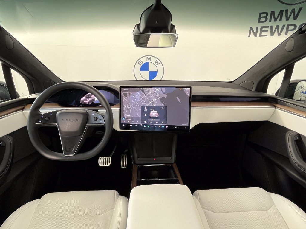 Used 2023 Tesla Model X AWD/4WD image 5