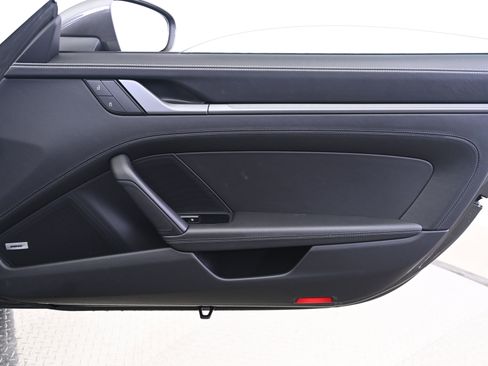 Used 2022 Porsche 911 Targa 4S image 19