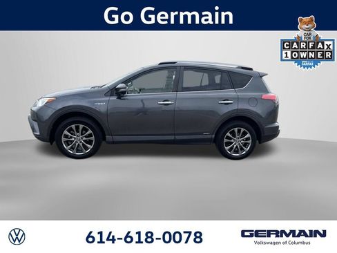 Used 2018 Toyota RAV4 Limited AWD/4WD image 3