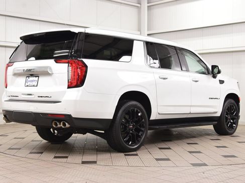 Used 2024 GMC Yukon XL Denali AWD/4WD image 8