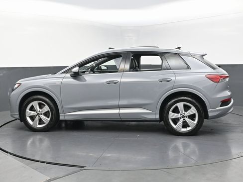 Used 2023 Audi Q4 e-tron Premium Plus w/ Premium Plus image 8