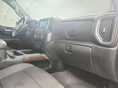 Used 2022 Chevrolet Silverado 1500 LT Trail Boss w/ Bed Protection Package AWD/4WD image 37