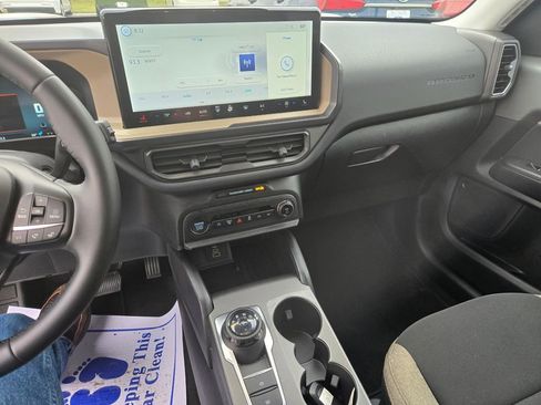 Used 2025 Ford Bronco Sport Big Bend w/ Convenience Package image 9