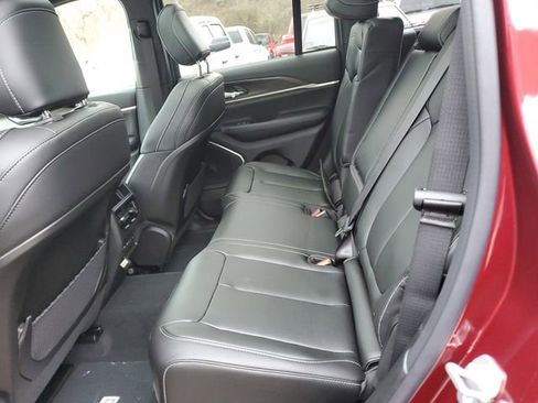 New 2026 Jeep Grand Cherokee Limited w/ Limited Altitude Package image 17