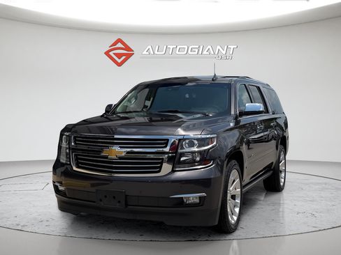 Used 2015 Chevrolet Suburban LTZ RWD image 12
