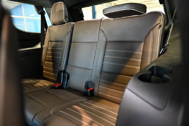 New 2026 GMC Yukon Denali Ultimate AWD/4WD image 17
