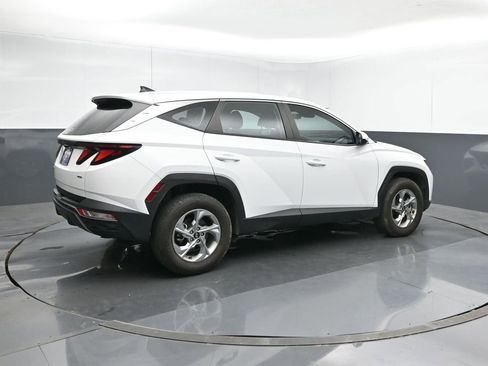 Used 2024 Hyundai Tucson SE image 5