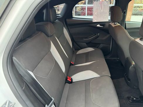 Used 2017 Ford Focus ST image 36