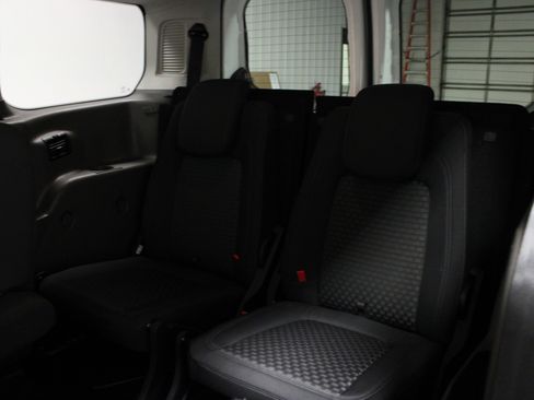 Used 2019 Ford Transit Connect XLT image 14