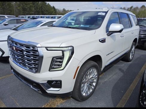 Used 2025 GMC Yukon Denali w/ Sun & Power Step Package AWD/4WD image 1