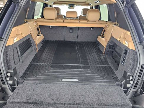 New 2026 Land Rover Range Rover Long Wheelbase SE AWD/4WD image 14
