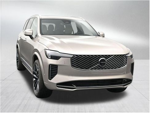 New 2026 Volvo XC90 T8 Plus w/ Protection Package Premier AWD/4WD image 7