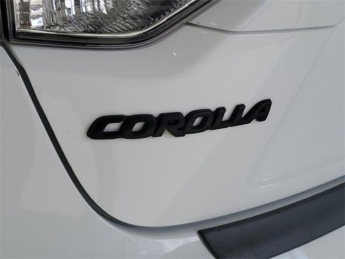Certified 2023 Toyota Corolla SE image 9