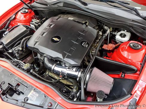 Used 2015 Chevrolet Camaro LT RWD image 30