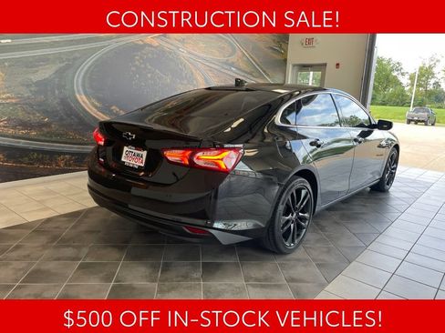 Used 2020 Chevrolet Malibu LT w/ Midnight Edition FWD image 5