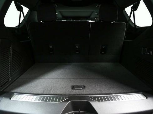 New 2026 Chevrolet Suburban RST image 25