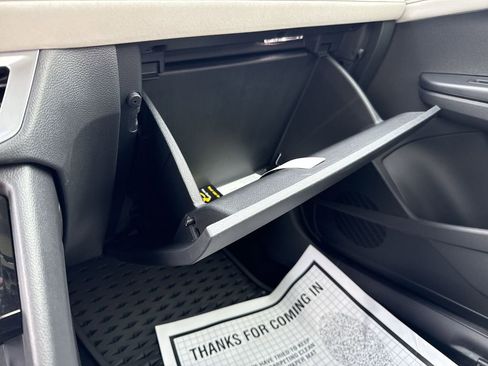 New 2025 Volkswagen Taos SE image 43