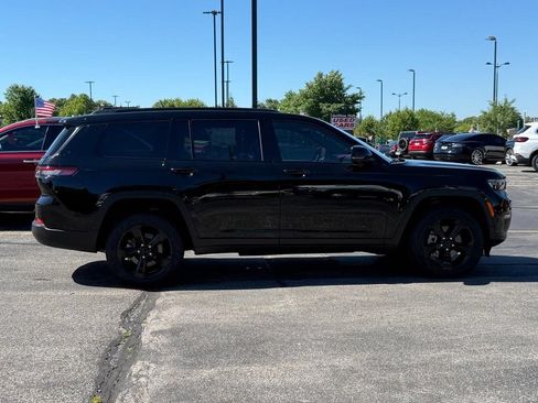 Used 2025 Jeep Grand Cherokee L Limited w/ Luxury Tech Group II AWD/4WD image 2