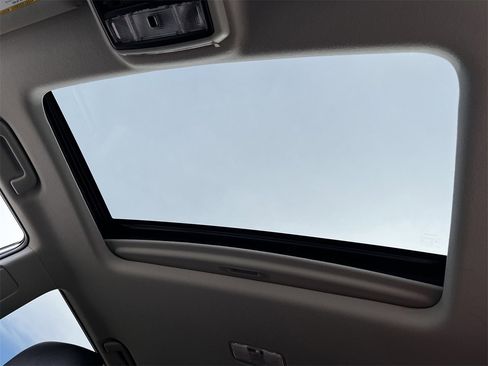 Used 2022 Toyota 4Runner SR5 Premium image 22