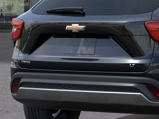 New 2026 Chevrolet Trax LT w/ Driver Confidence Package FWD image 14