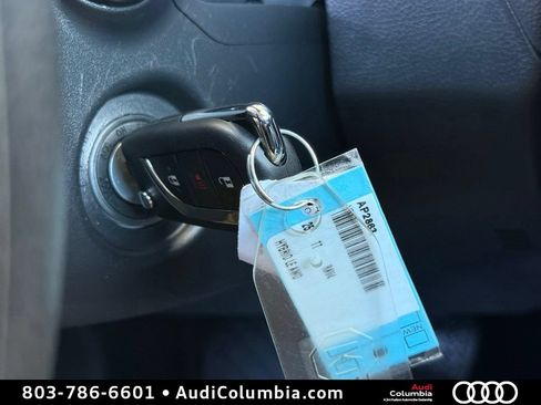 Used 2025 Toyota RAV4 LE AWD/4WD image 27