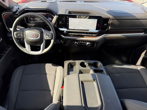 Used 2025 GMC Sierra 1500 Elevation image 21