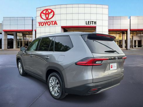 Certified 2025 Toyota Grand Highlander AWD image 7