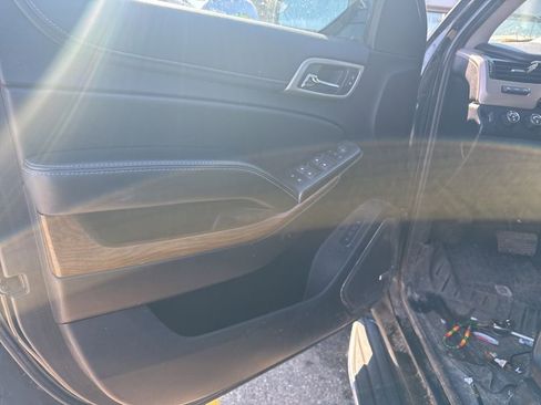 Used 2019 GMC Yukon XL Denali image 13