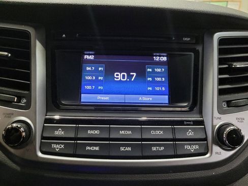 Used 2017 Hyundai Tucson SE w/ SE Popular Package 02 FWD image 25