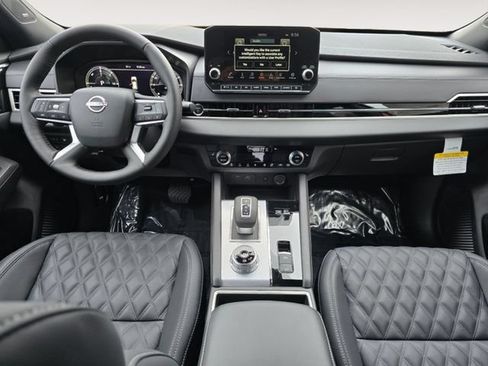 New 2026 Nissan Rogue Platinum AWD/4WD image 16