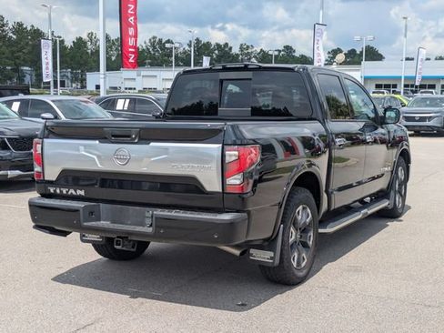 Used 2023 Nissan Titan Platinum Reserve w/ Moonroof Package RWD image 3