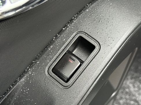 Certified 2024 Nissan Frontier SV w/ SV Convenience Package image 29