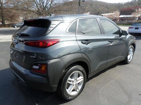 Used 2020 Hyundai Kona SE w/ Cargo Package image 6