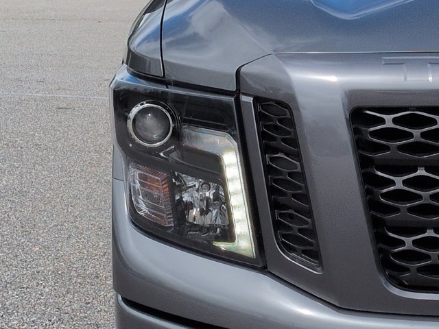 Used 2019 Nissan Titan SV w/ SV Convenience Package AWD/4WD image 11