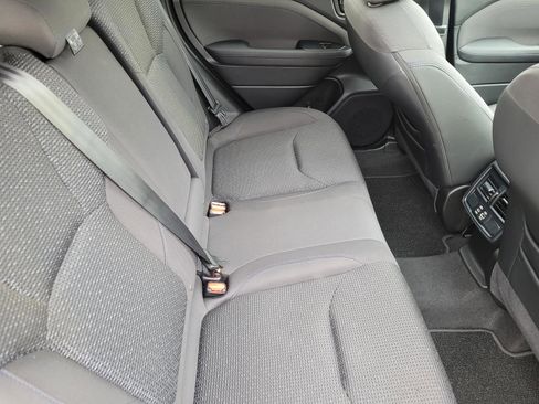 Used 2025 Subaru Forester Premium AWD/4WD image 13