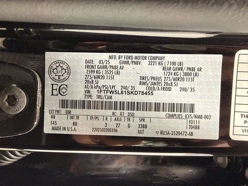 Used 2025 Ford F150 Lariat AWD/4WD image 28