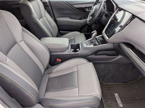 Used 2025 Subaru Outback Onyx Edition image 31