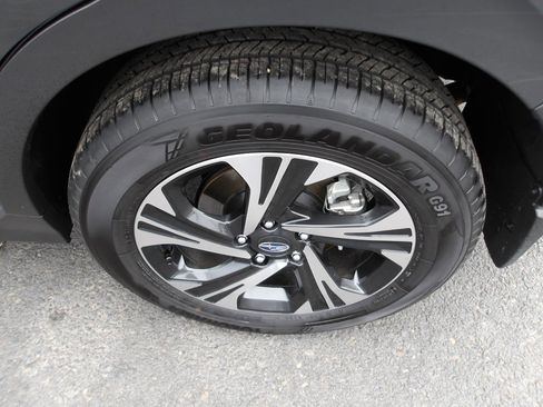 Used 2024 Subaru Crosstrek 2.0i Premium AWD/4WD image 24