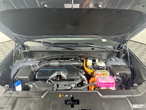 Used 2025 Hyundai Santa Fe SEL image 36