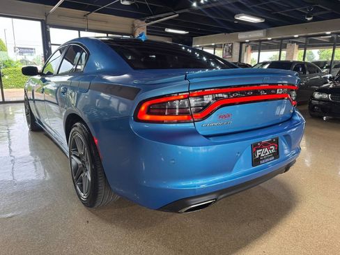Used 2015 Dodge Charger R/T w/ Plus Group RWD image 5