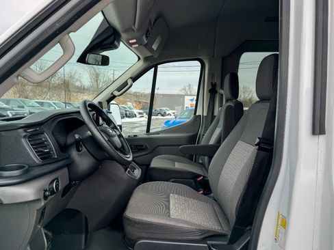Used 2021 Ford Transit 350 XLT image 19