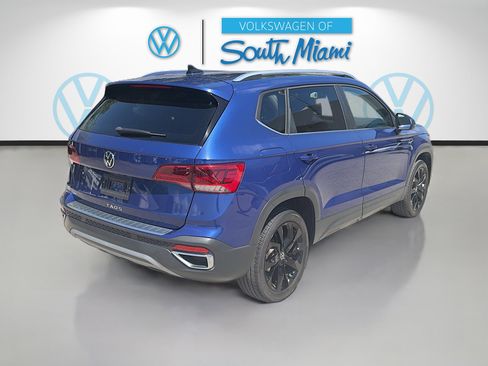 Used 2022 Volkswagen Taos SE image 7